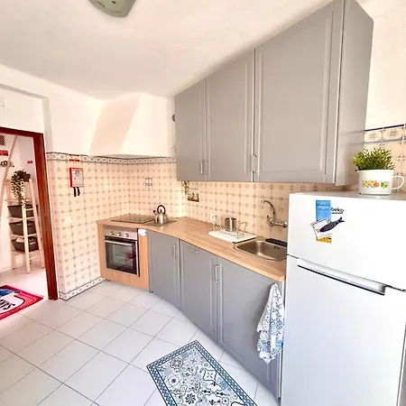 Apartman Front & Castle View - Sunny Ferragudo