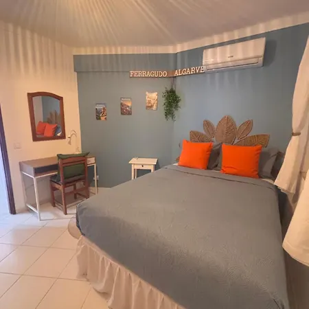 Apartman Front & Castle View - Sunny Ferragudo